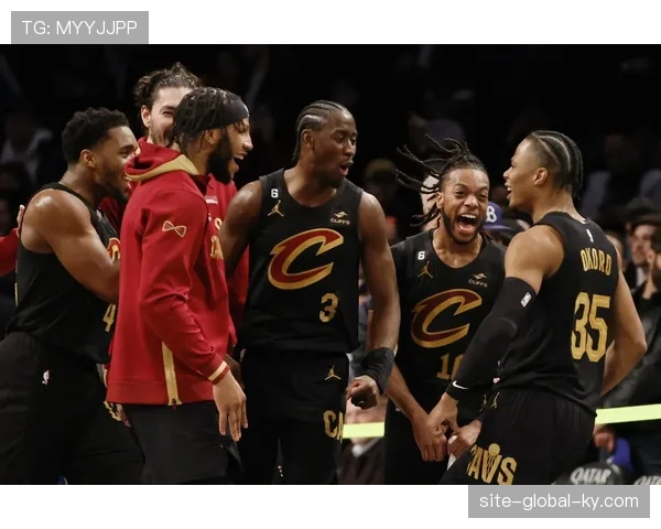 尼克斯骑士东部三四名排位博弈，首轮对阵选择将影响半决赛路径